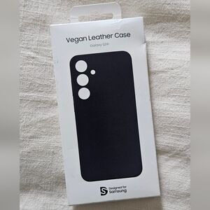 Samsung Galaxy S24+ Vegan Leather Case - Black